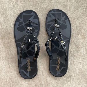 Beaded flip Flop Sandals- LIKE NEW!